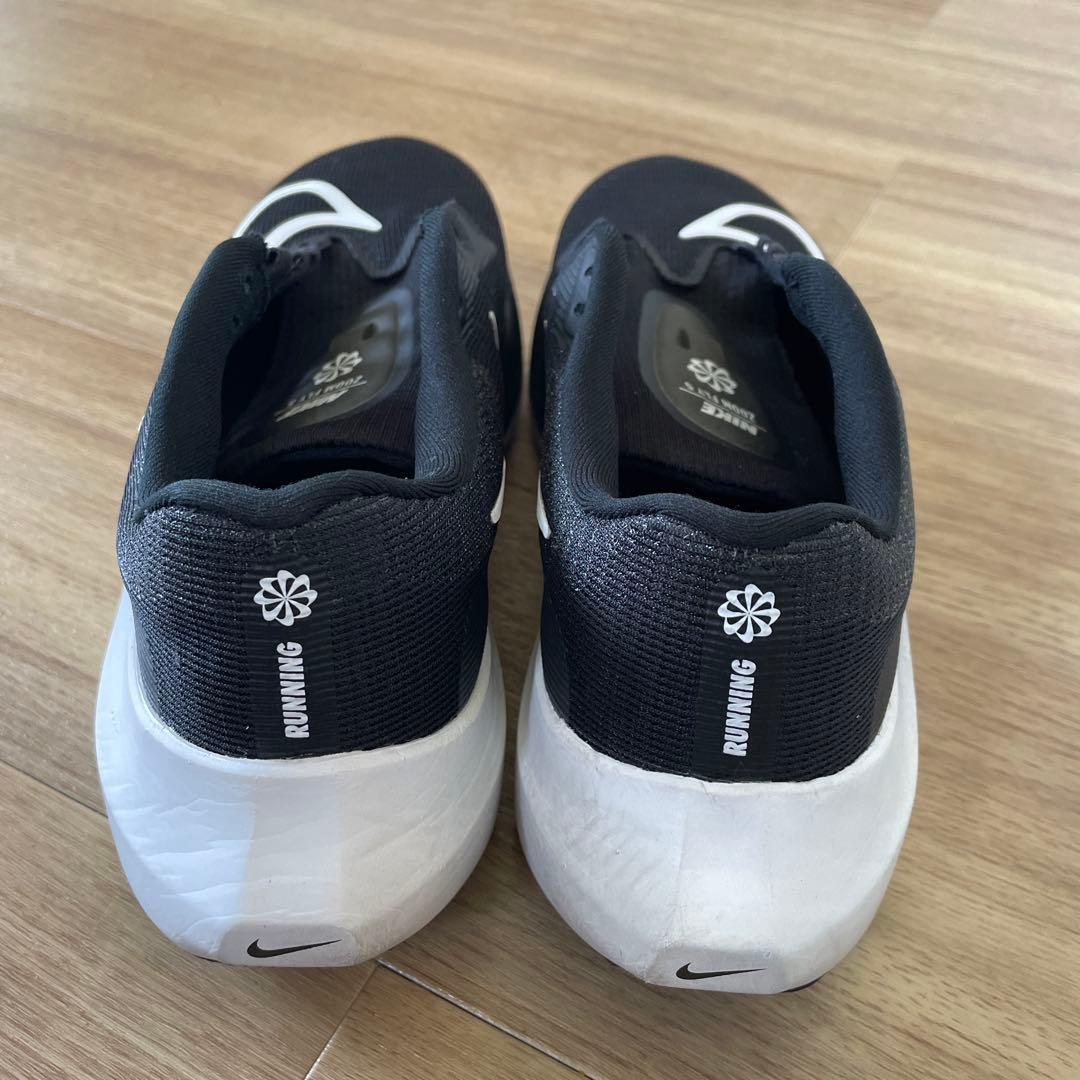 NIKE ZOOM FLY 5 【走行距離5km】　26.0cm