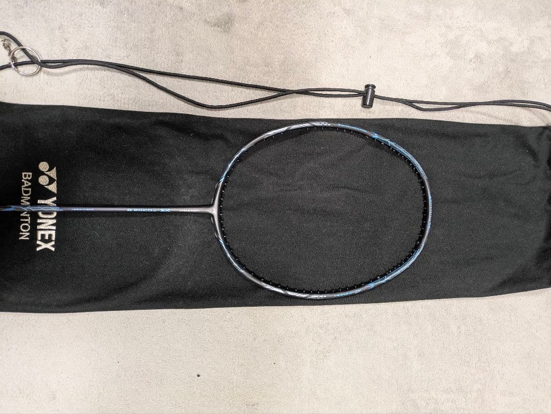 M*R様 YONEX VOLTRIC Z-FORCE II 4UG5