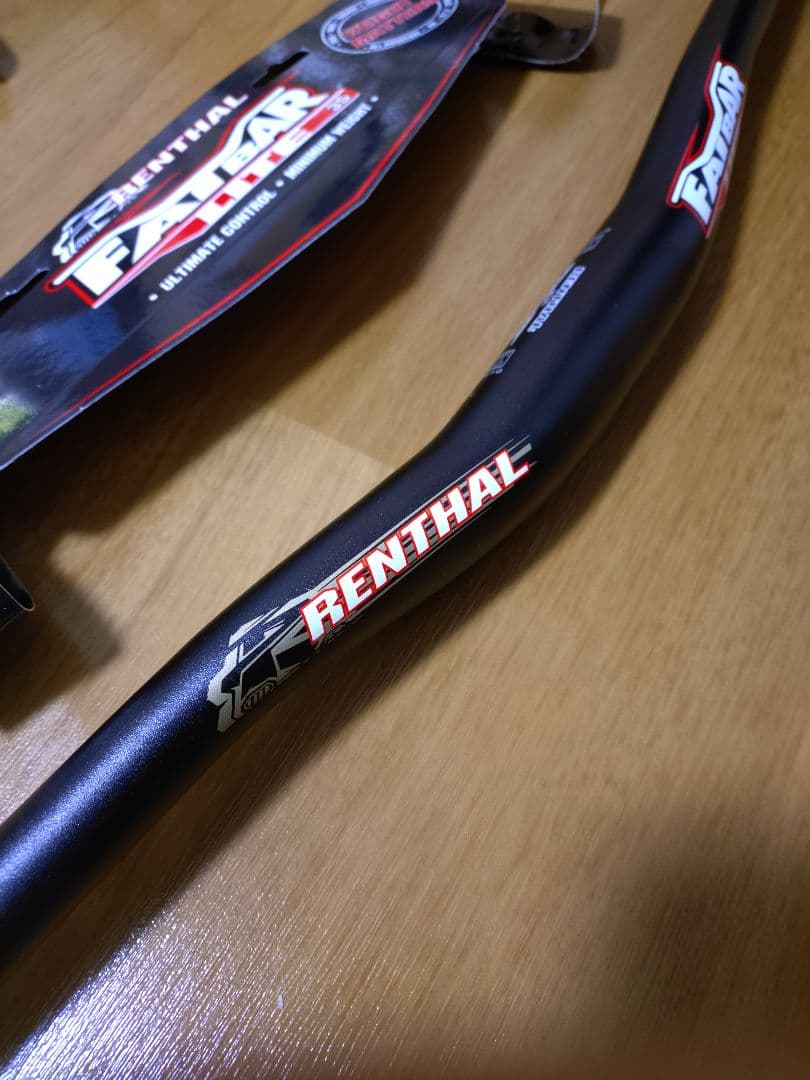 RENTHAL　ファットバー ライト 35mm 幅760mm 20mmライズ