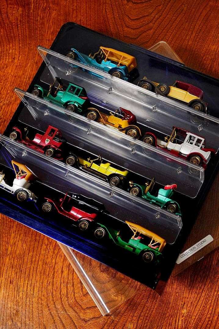 ★MATCHBOX　ミニカー クラシックカーコレクション集飾りケース♪