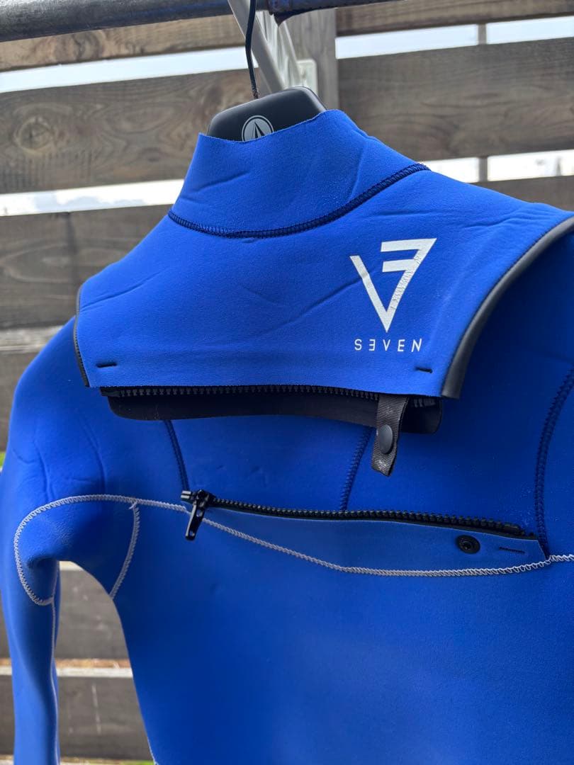 セブンウェットスーツ　 ジャージ　使用期間短く綺麗です