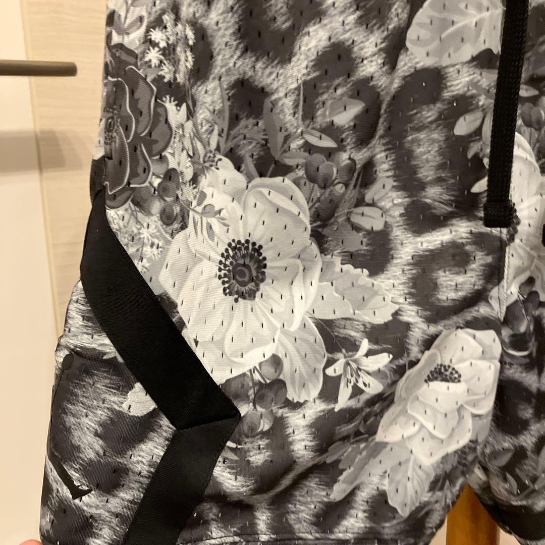 美品NIKEJordanバスケショート.ハーフパンツＬレオパード花柄モノトーン