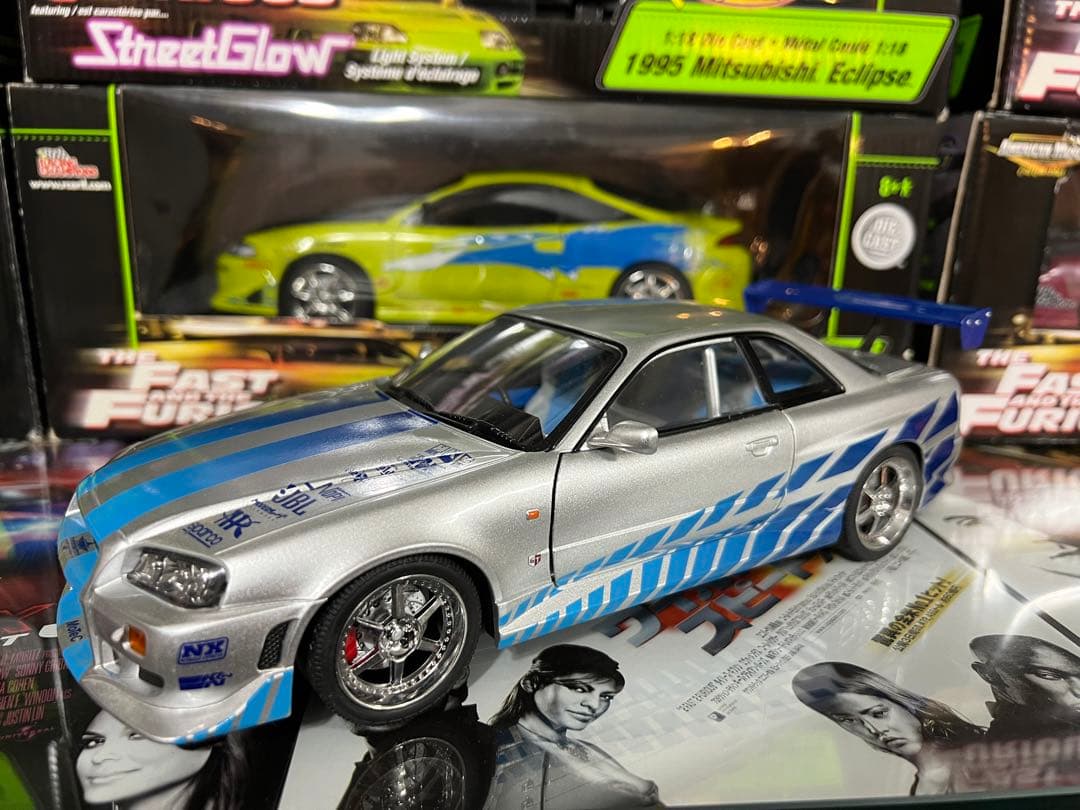 ミニカー FAST&FURIOUS NISSAN SKYLINE GT-R 1/18