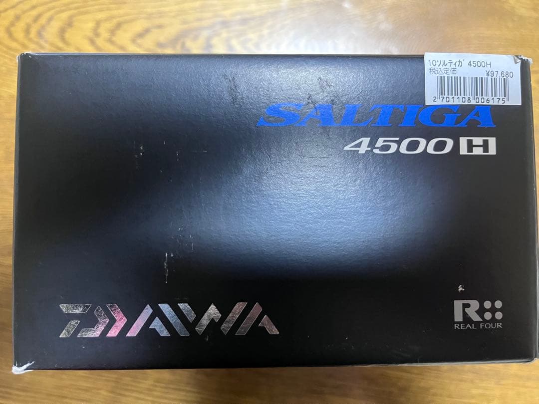 Daiwa 10ソルティガ　4500h PE3号付き　最終値下げ‼️