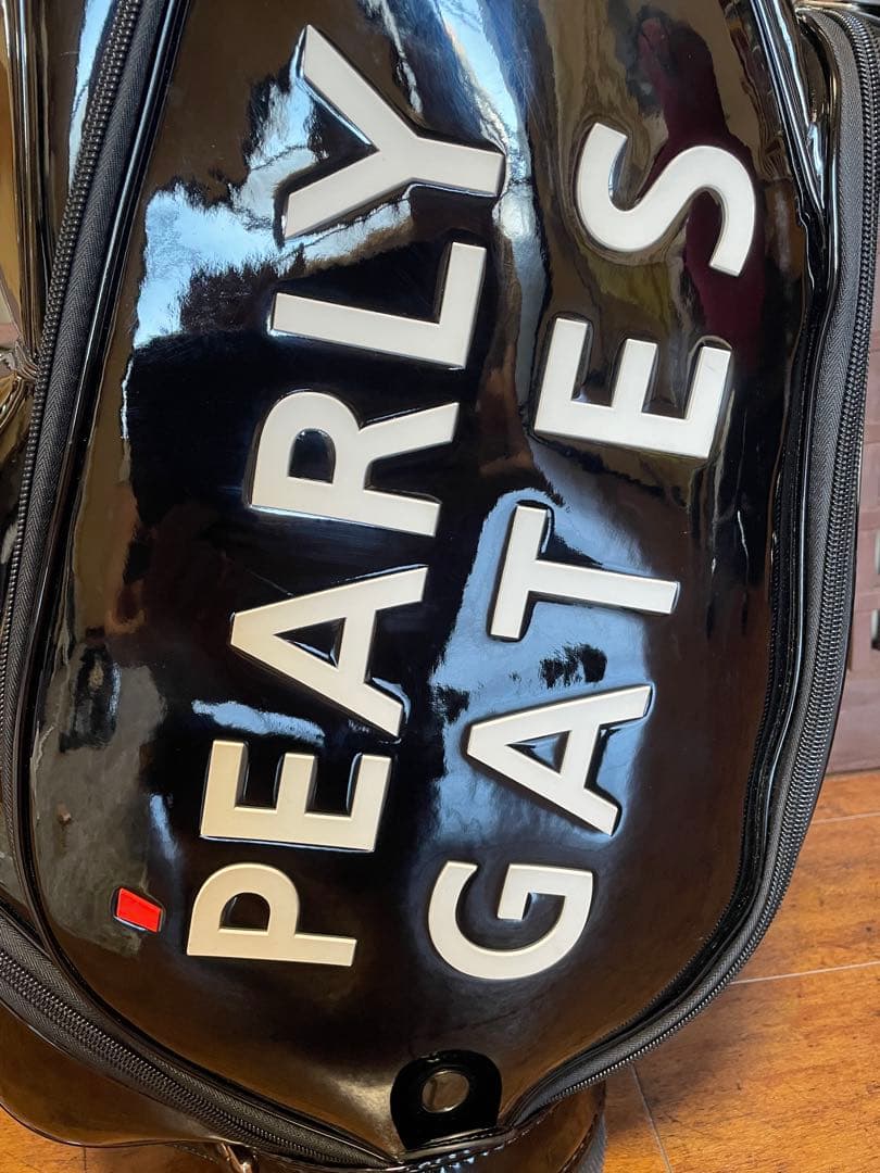 PEARLY GATES （限定カラー） エナメルキャディバッグ（ブラック）