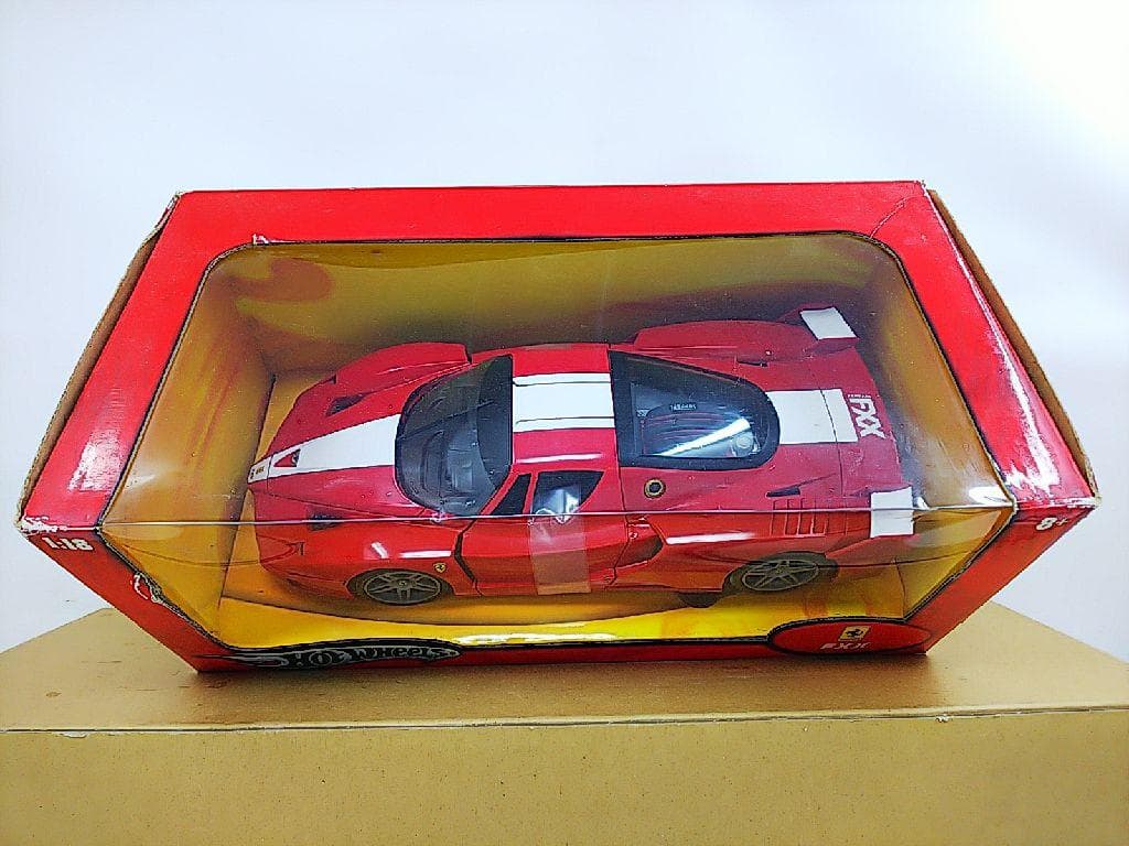 ホットウィール 京商 1/18 フェラーリ FXX レーシングモデルミニカー