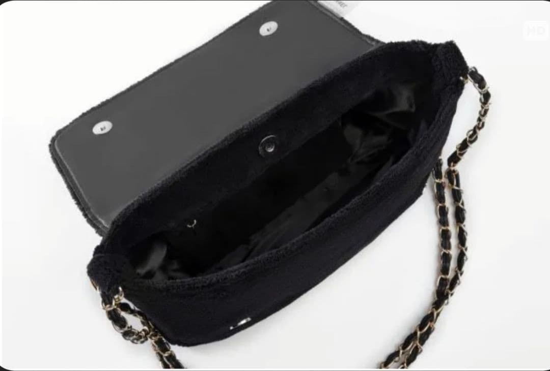 CHANEL ノベルティ ショルダーバッグ ブラックロゴ入り