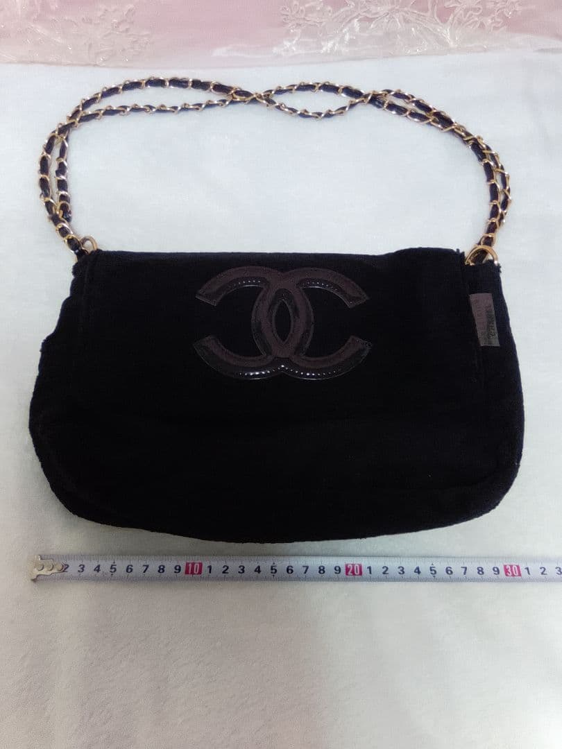 CHANEL ノベルティ ショルダーバッグ ブラックロゴ入り
