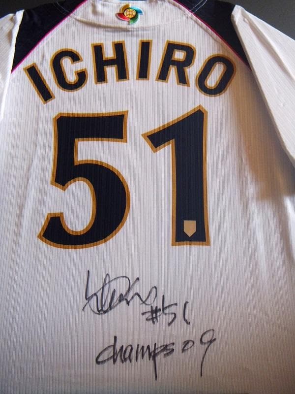 イチロー選手 2009 WBC 直筆サイン入りホームジャージー(額入り)