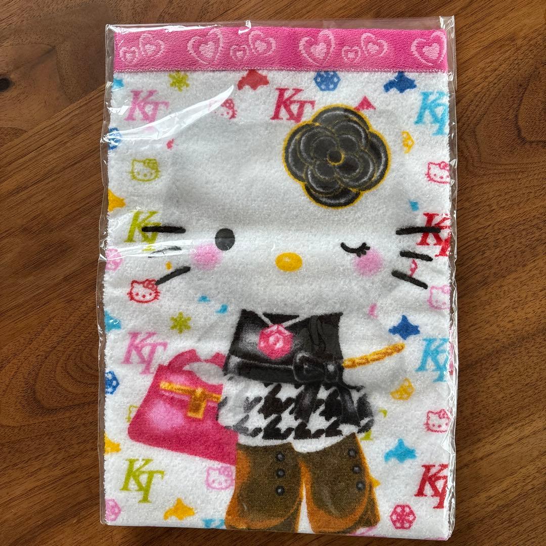 激レア　ご当地ハローキティ ハンドタオル ⭐︎北海道ススキノ⭐︎