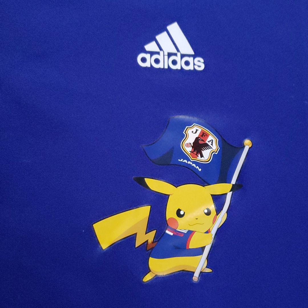 【新品・未開封】ポケモンセンター限定ピンズ　ピカチュウ　Tシャツ　 (サッカー)