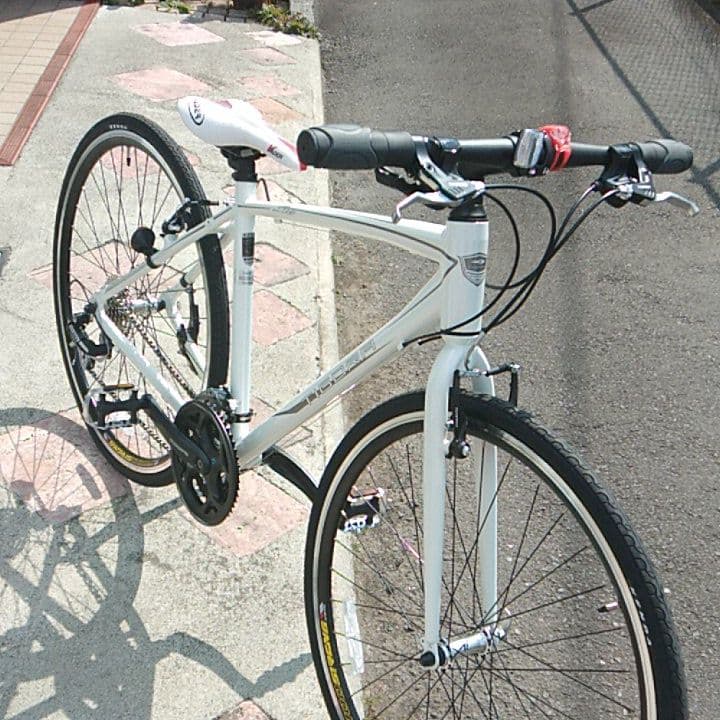 クロスバイク　　Cspots wh/460