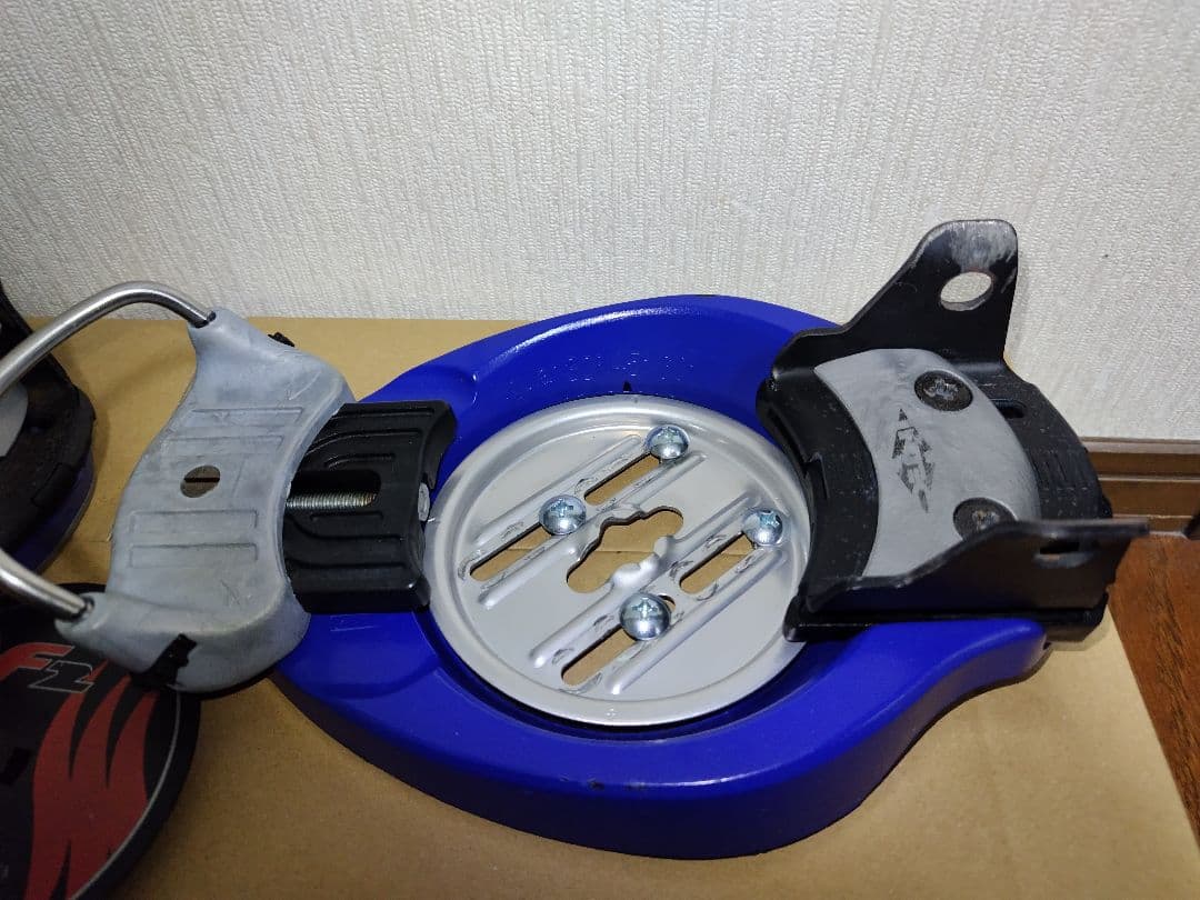 F2 CHALLENGE COMP INTEC アルペンボード ビンディング