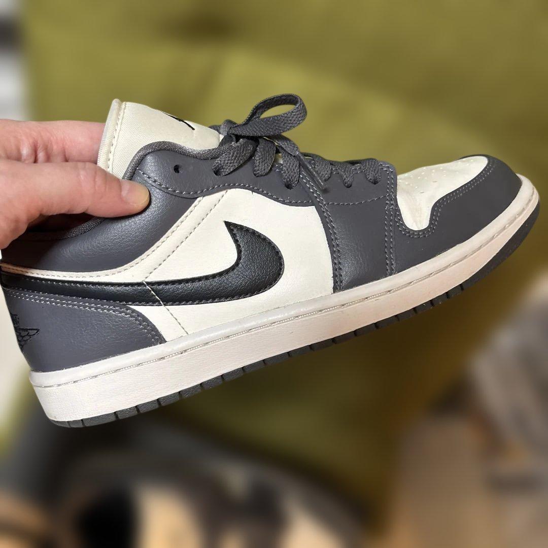 極美品！！早い者勝ち！！貴重NIKEエアジョーダン1LOW