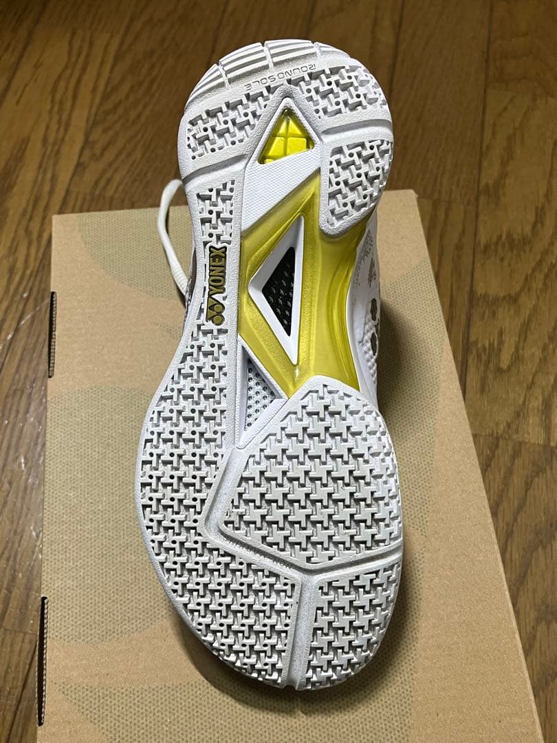 ☆新品同様 極美品 インソール純正新品 ヨネックス バドシューズ 23cm☆