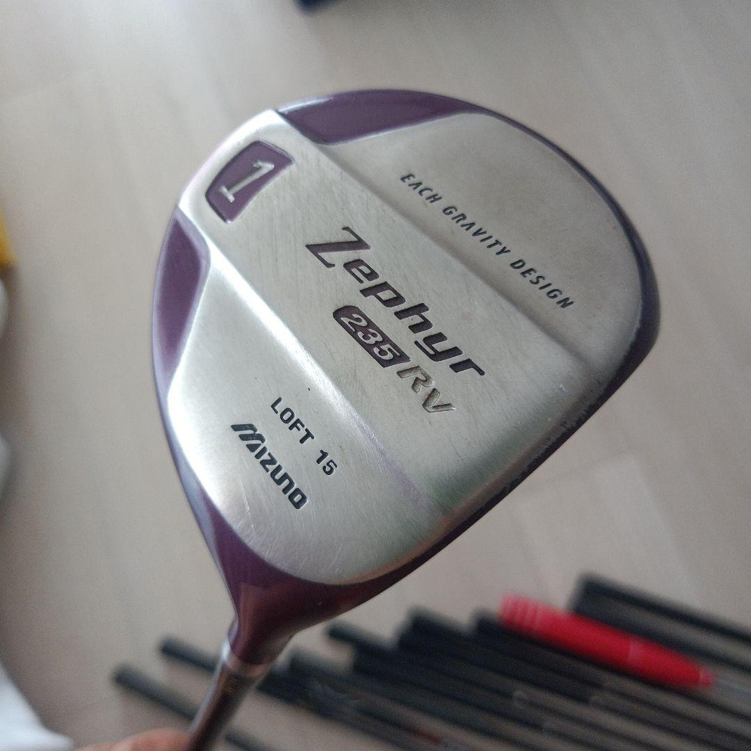 GOLF キャディバッグ 右用　黒と赤 クラブ付き13本セット