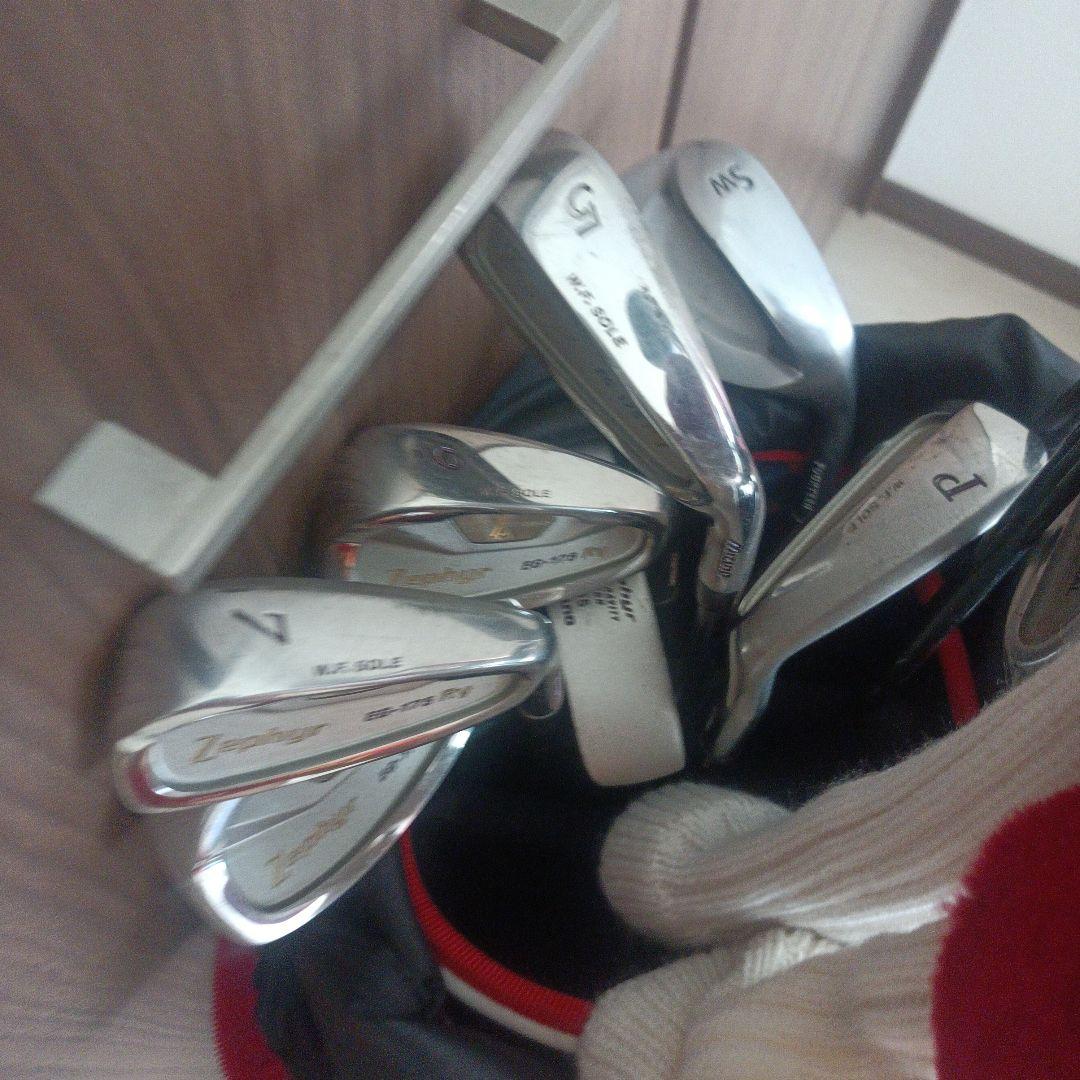 GOLF キャディバッグ 右用　黒と赤 クラブ付き13本セット