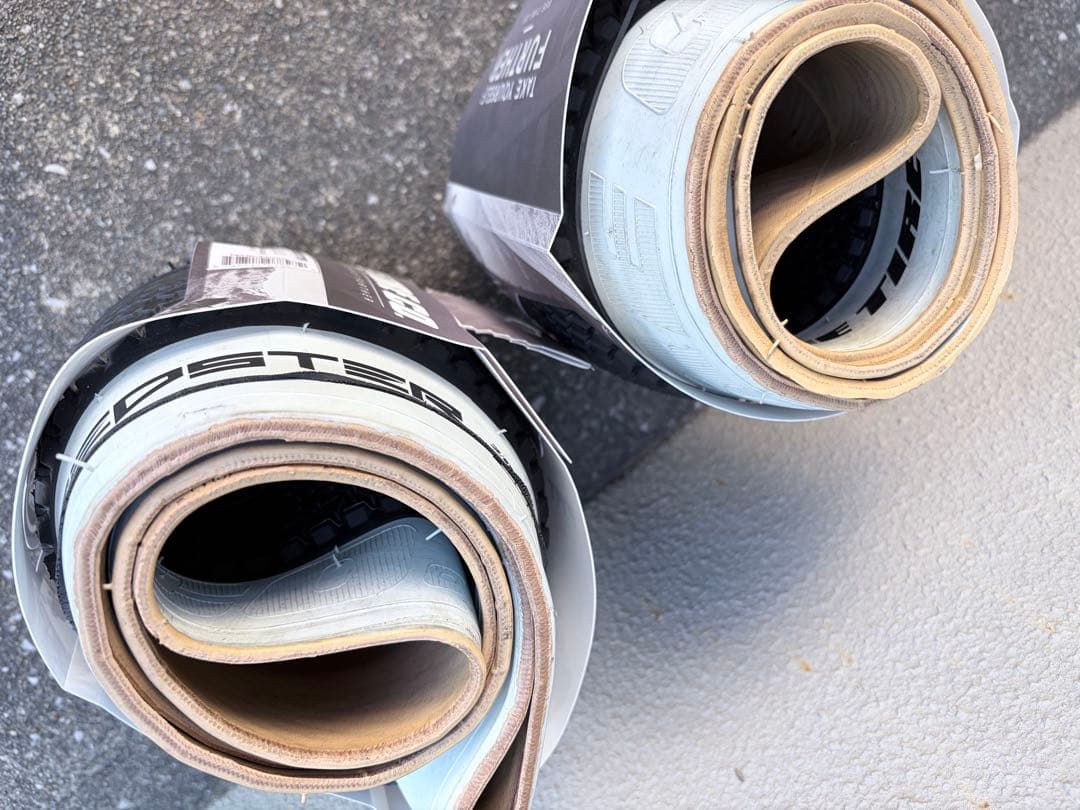 希少 VEE TIRE Speedster 20 x 4.0