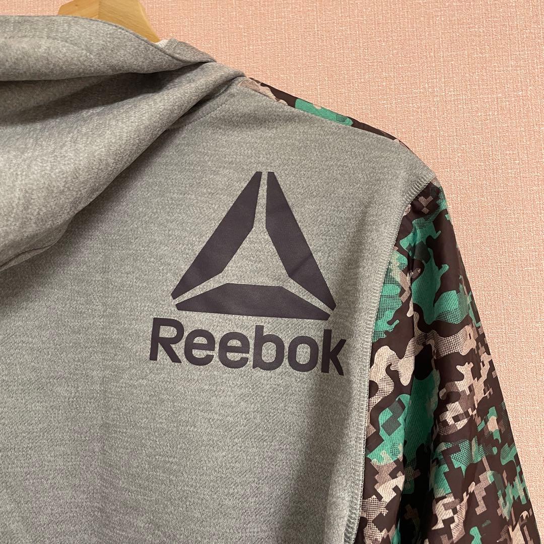 Reebok スウェットパーカー