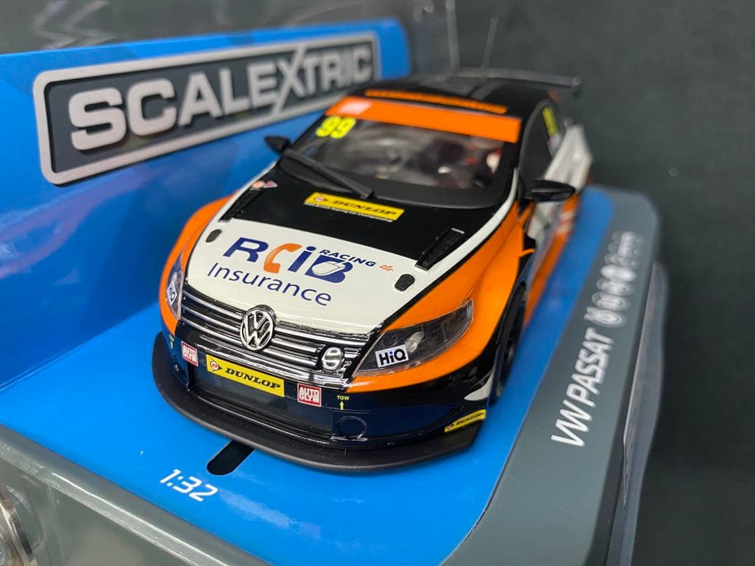 フォルクスワーゲンVW PASSAT パサート1/32 スロットカー