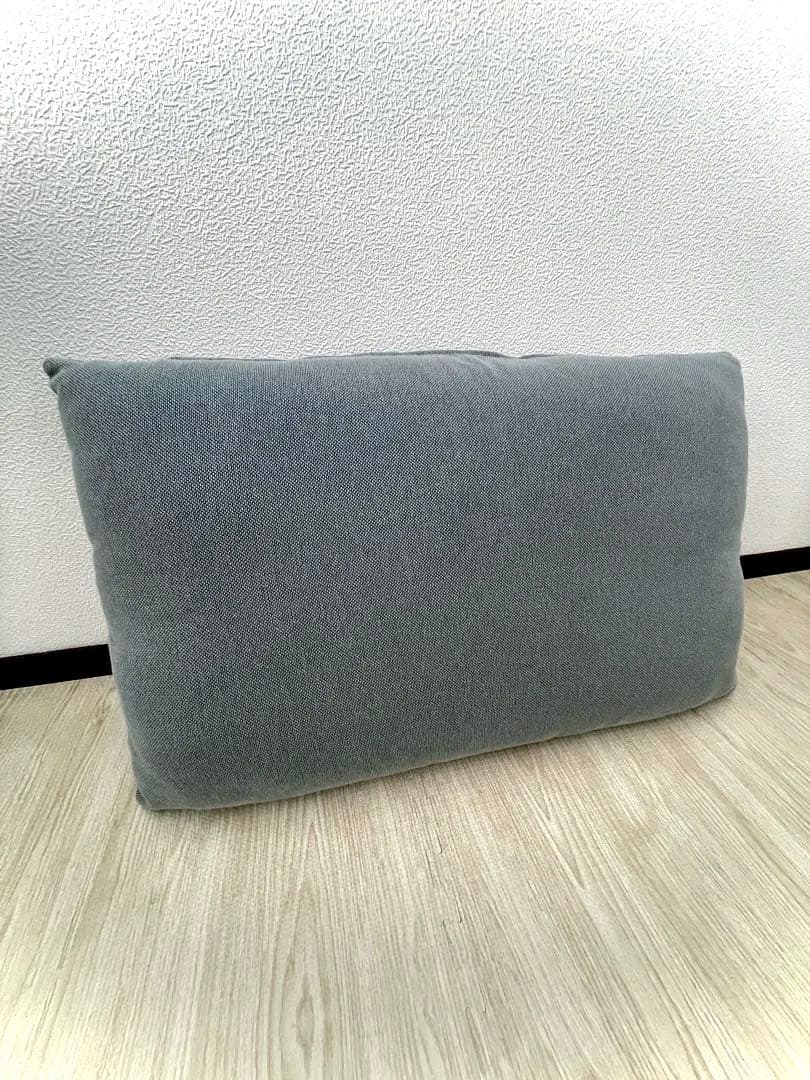 IKEA ソーデルハムン クッション 大１点 ターコイズ