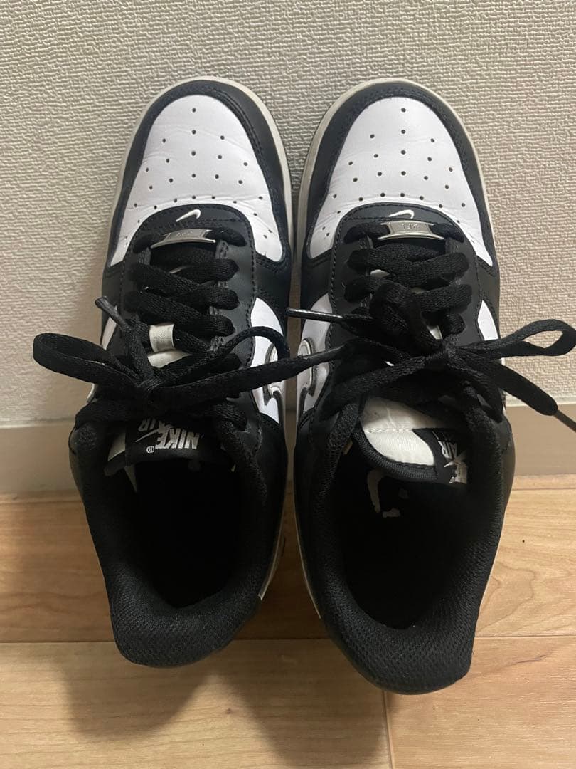 NIKE AIR FORCE 1 エアフォース1 07 黒×白
