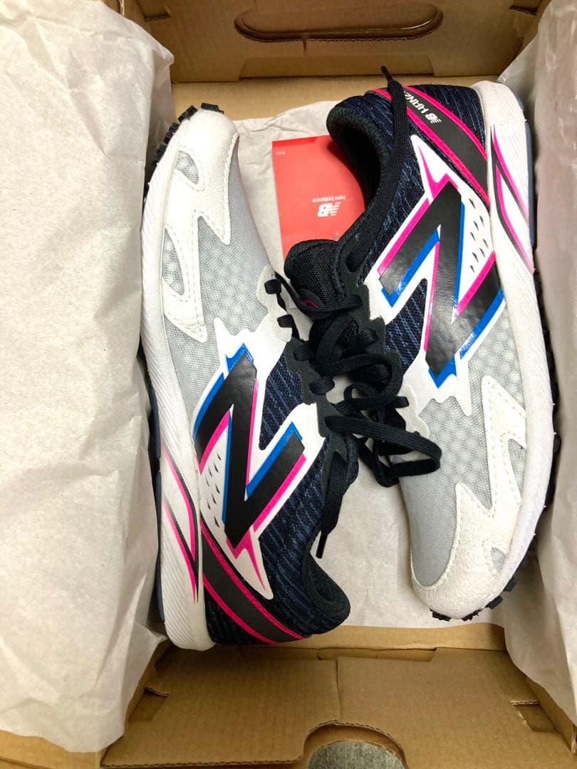 【新品】new balance ランニングシューズ　ハンゾー 23.5cm