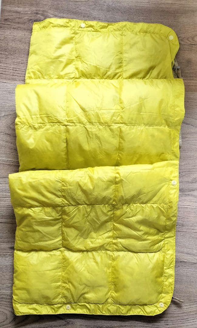 新品✨モンベル mont-bell ダウンブランケット ひざ掛け S size