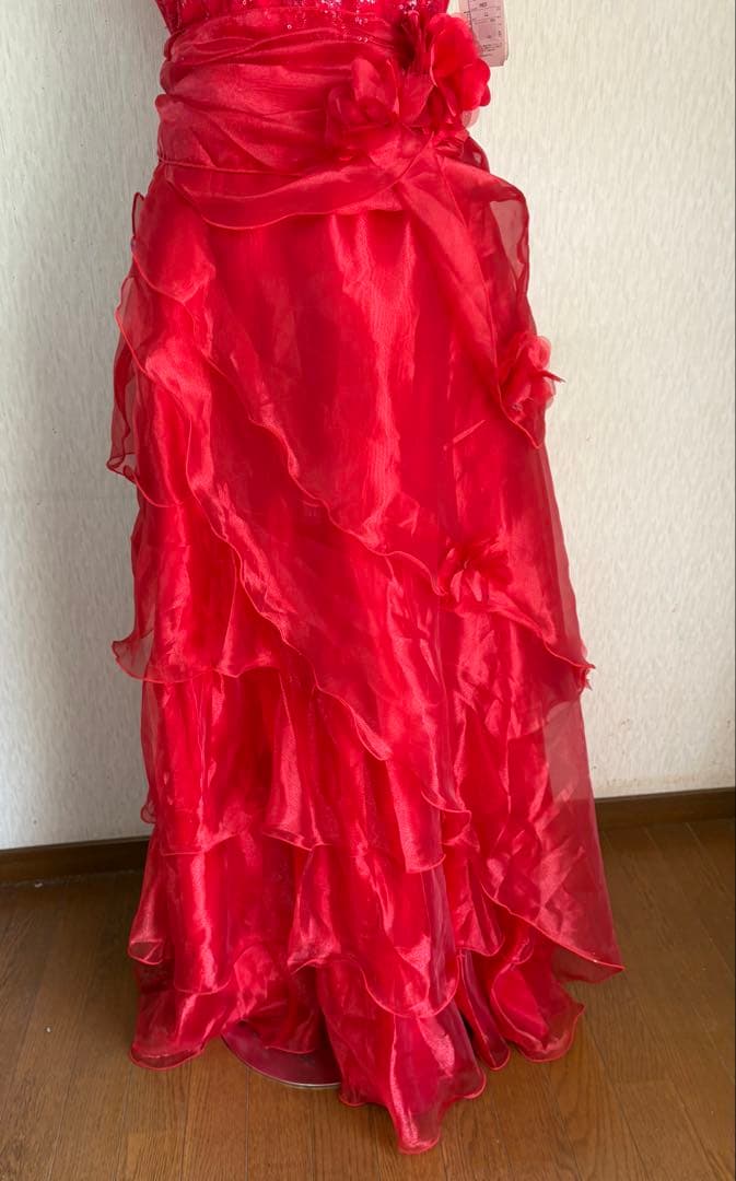 赤いフリルのロングドレス 2L 新品