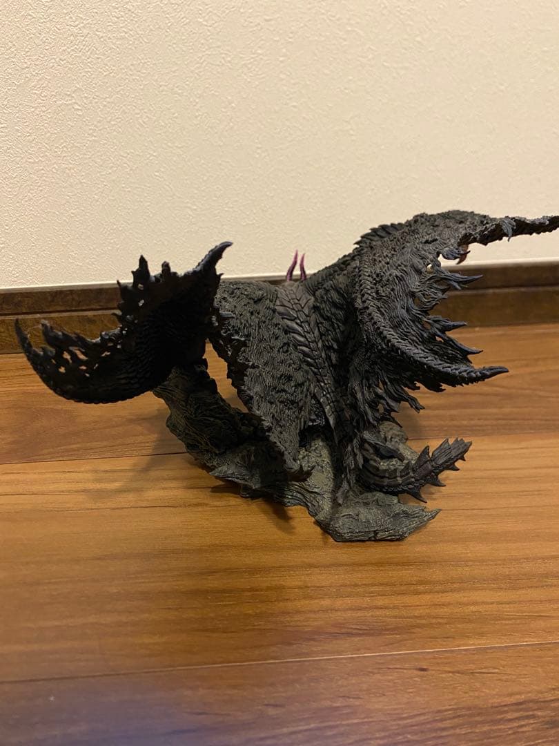 モンスターハンター クリエイターズモデル ゴアマガラ フィギュア 箱無し