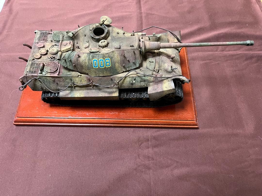 1/35 破壊されたキングタイガー戦車