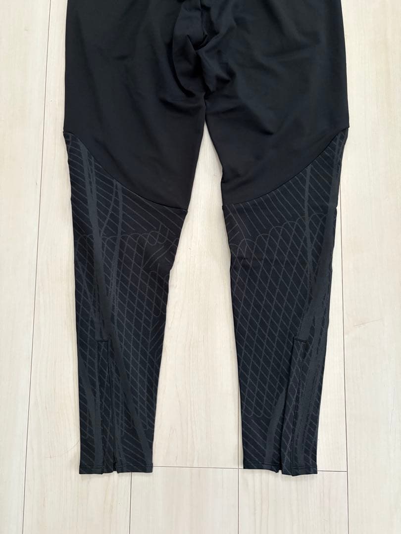 新品タグ付　NIKE ナイキ　ストライク パンツ　Sサイズ　サッカー　フットサル