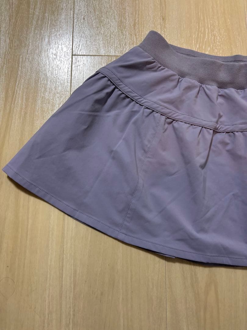 【新作タグ付き】FILAテニスウエア　レディーススコート