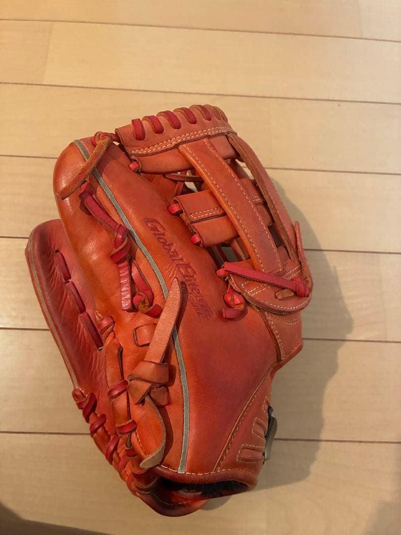 値下げ　ミズノ　Global Elite少年野球用オレンジ グローブ 右手用