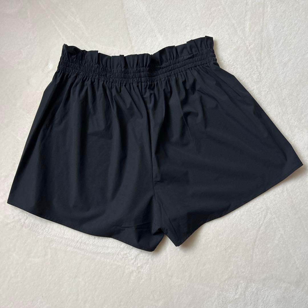 LEVDANCE レヴダンス　laura flared shorts BLACK