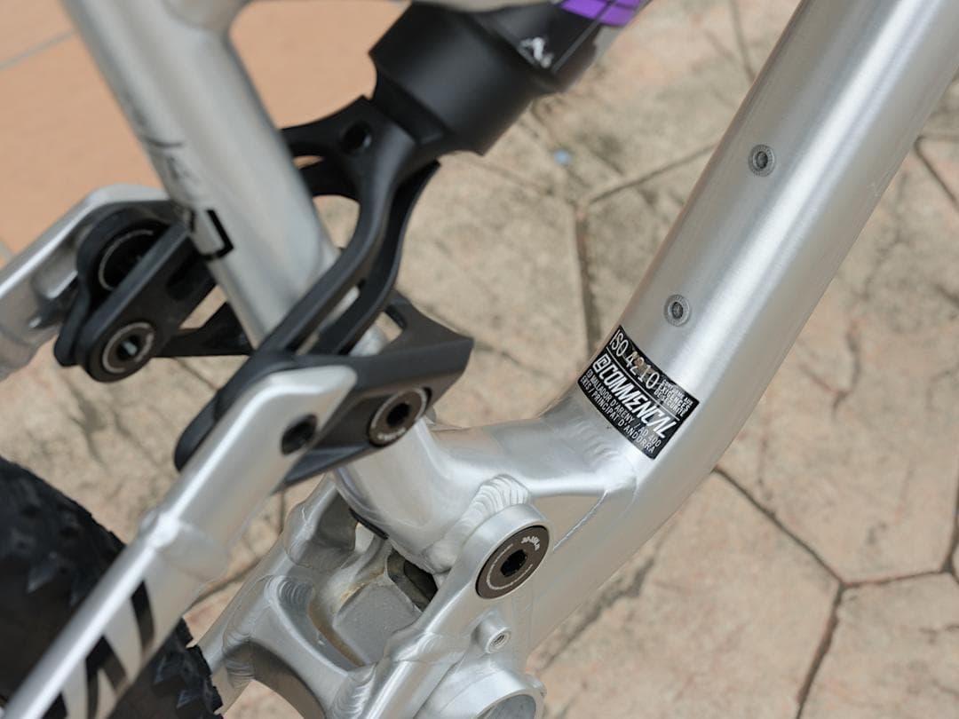 Commencal  AM V4.2 コメンサル サス+ホイールSet