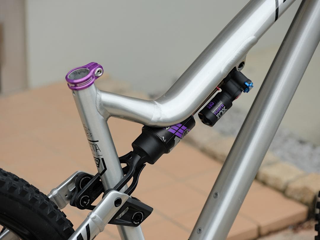 Commencal  AM V4.2 コメンサル サス+ホイールSet