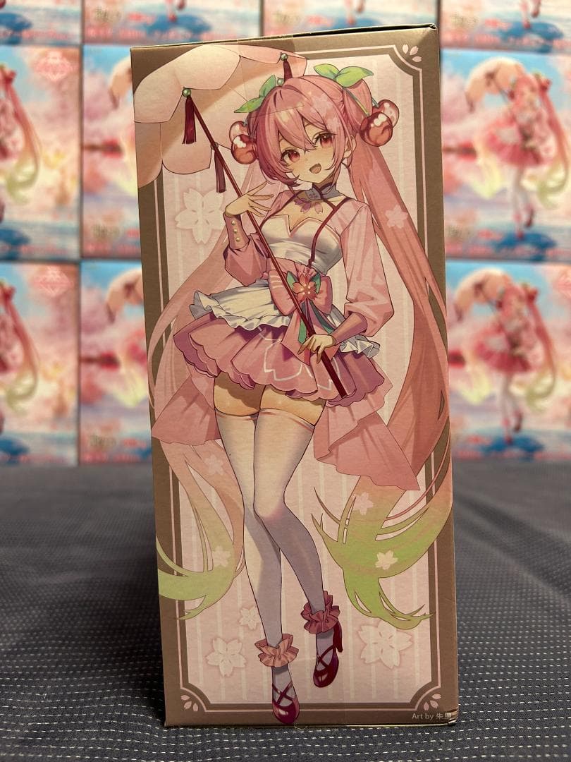 24個 桜ミク AMP＋ フィギュア ～桜ドレスver.～①