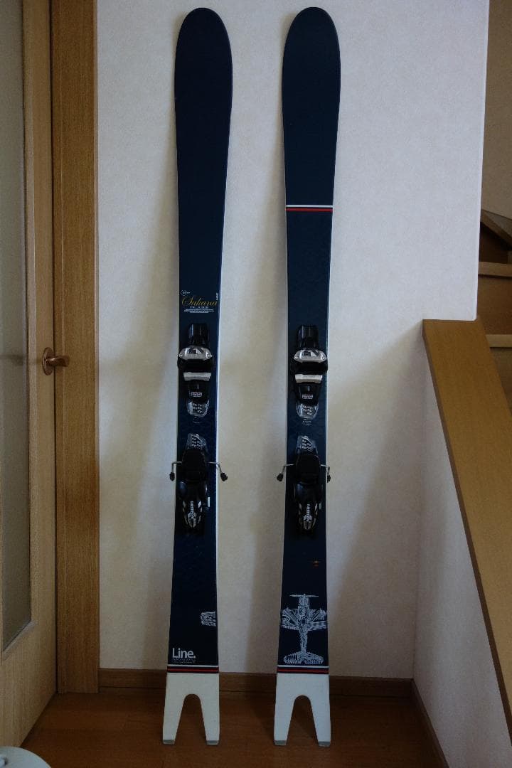 たくまみむめも専用　Line Sakana スキー 板　181cm