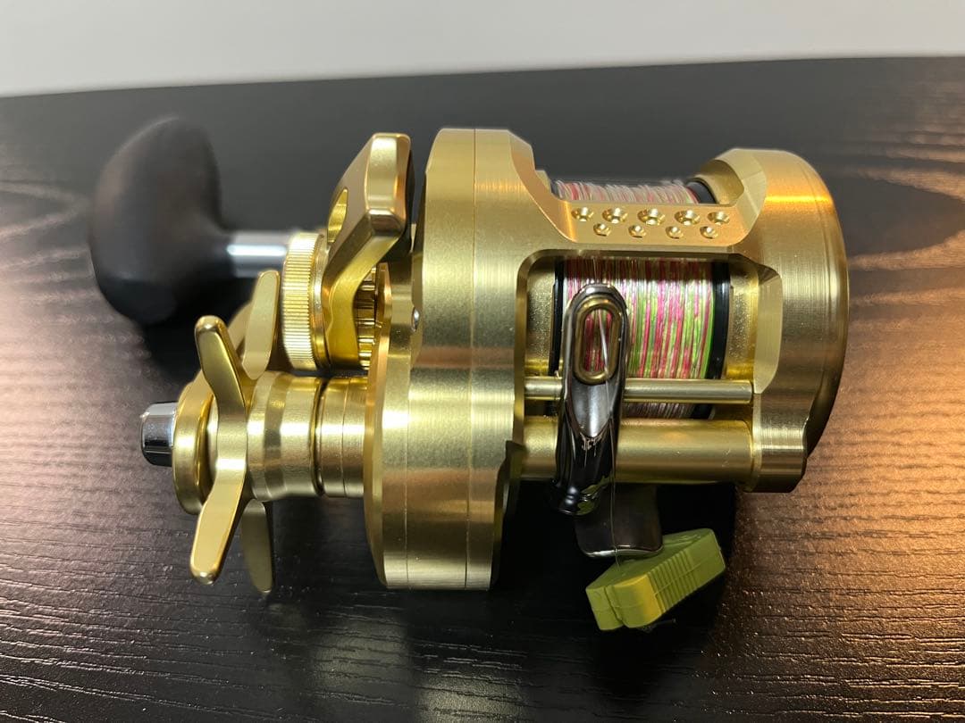 22 OCEA CONQUEST 300XG オシアコンクエスト 両軸リール