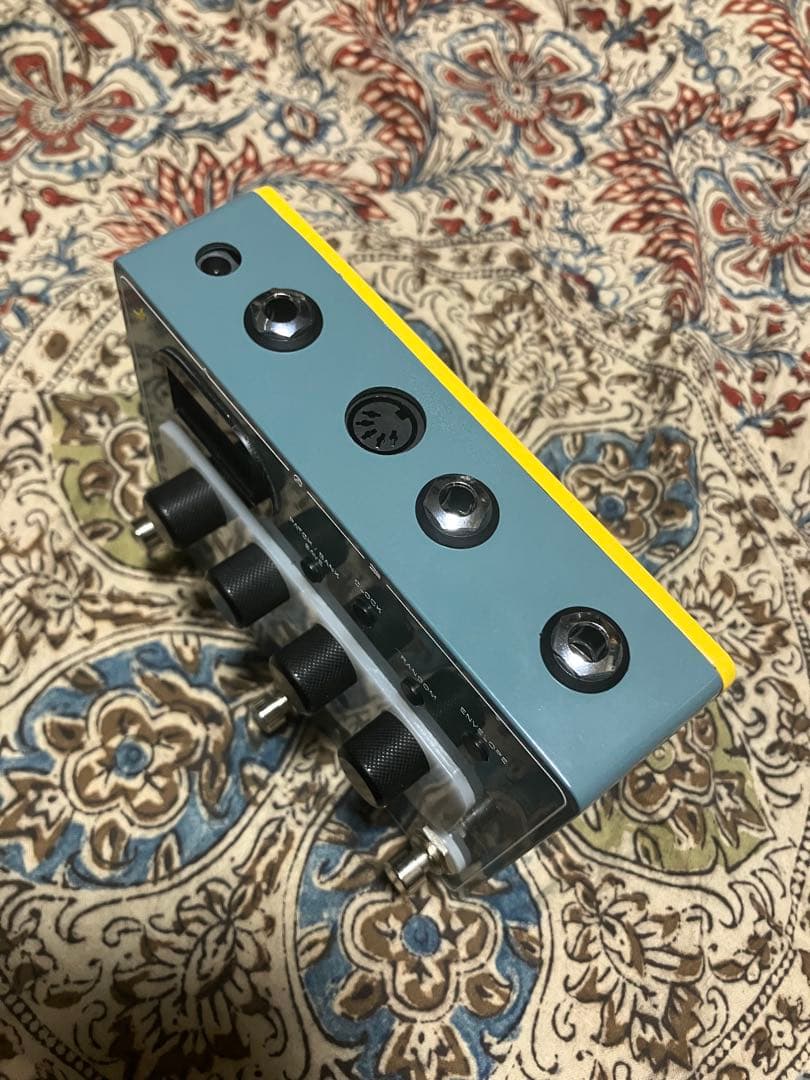 ギター Bananana Effects Tararira