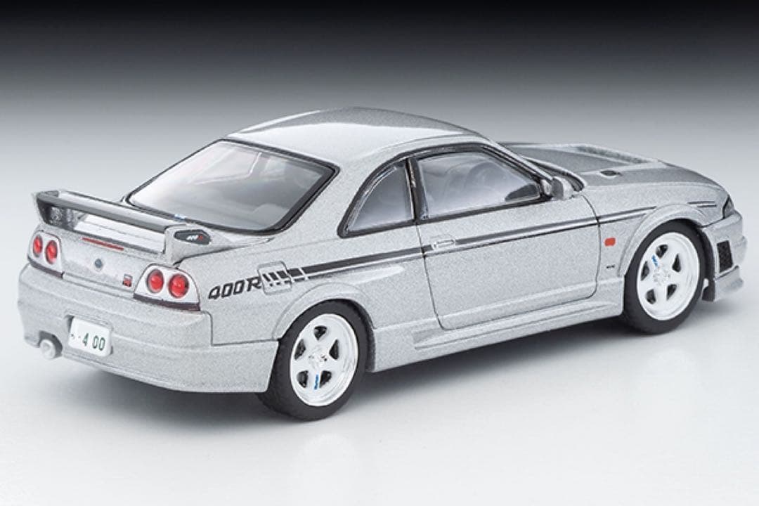 トミカリミテッドヴィンテージネオ　NISMO 400R 松田次生仕様