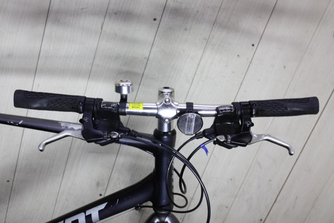 GIANT ESCAPE R3 700C 24速 500mm GREY クロス