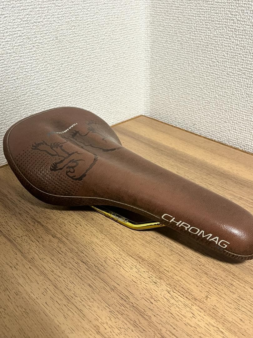 りうじ　CHROMAG TRAILMASTER ブラウンサドル