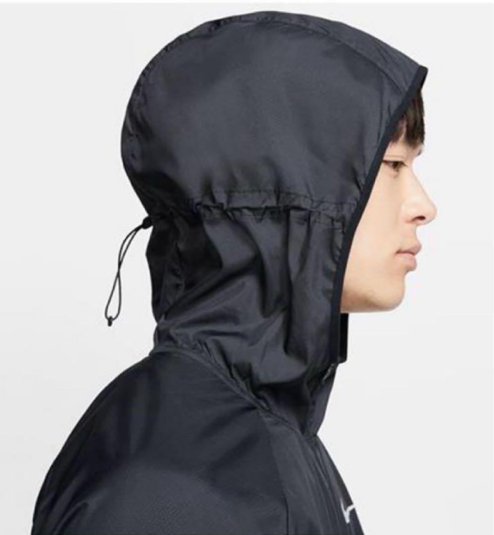 L ☆新品☆ ナイキ　エッセンシャル フーデッド 軽量薄手ランニングジャケット