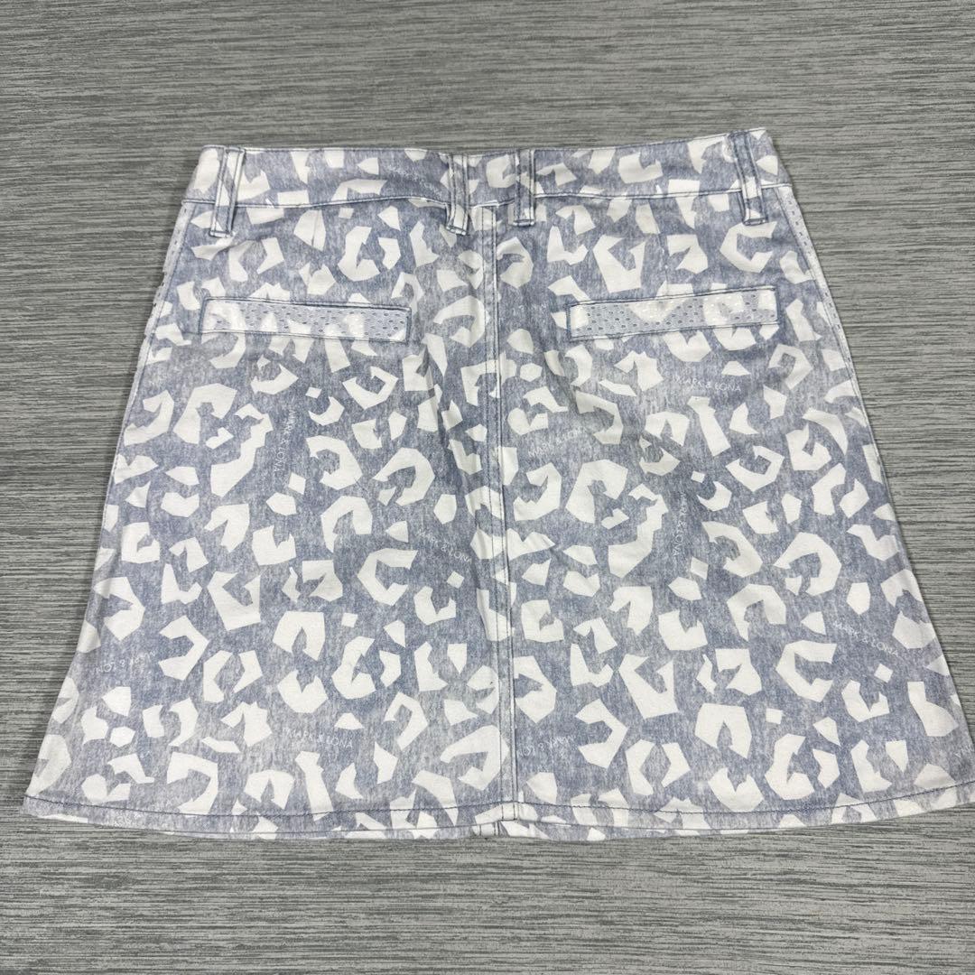 美品　MARK&LONA ゴルフスカート