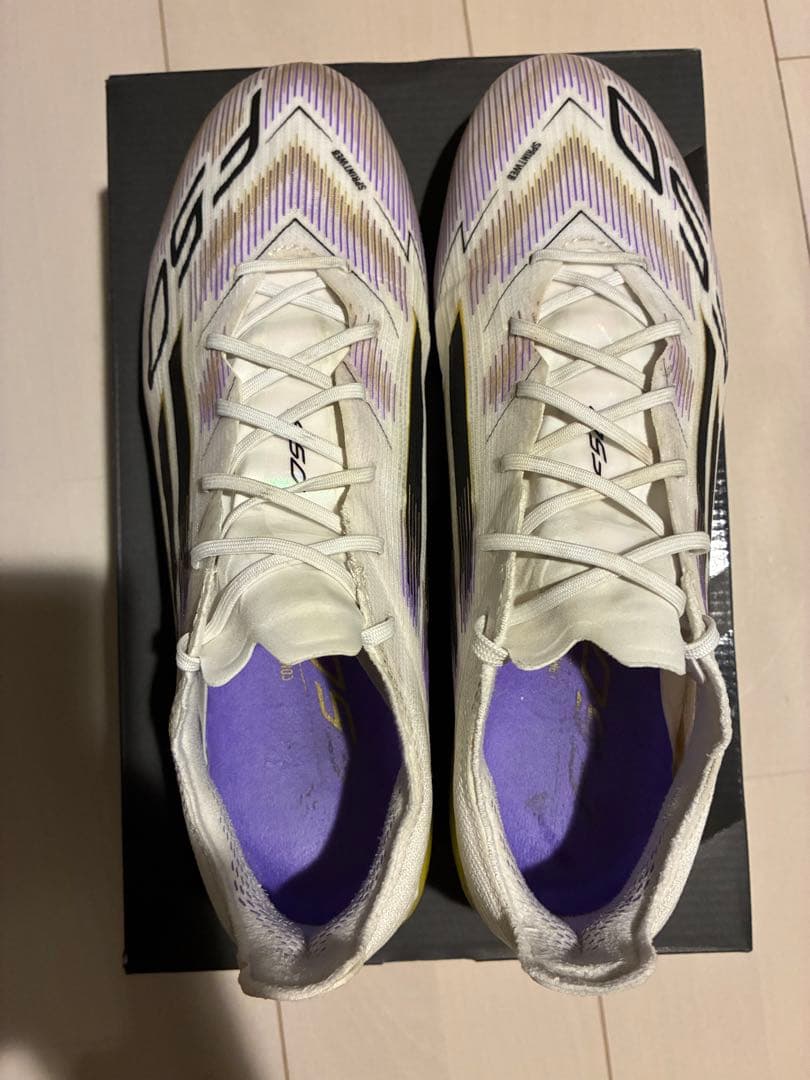 F50 ELITE AG スパイク