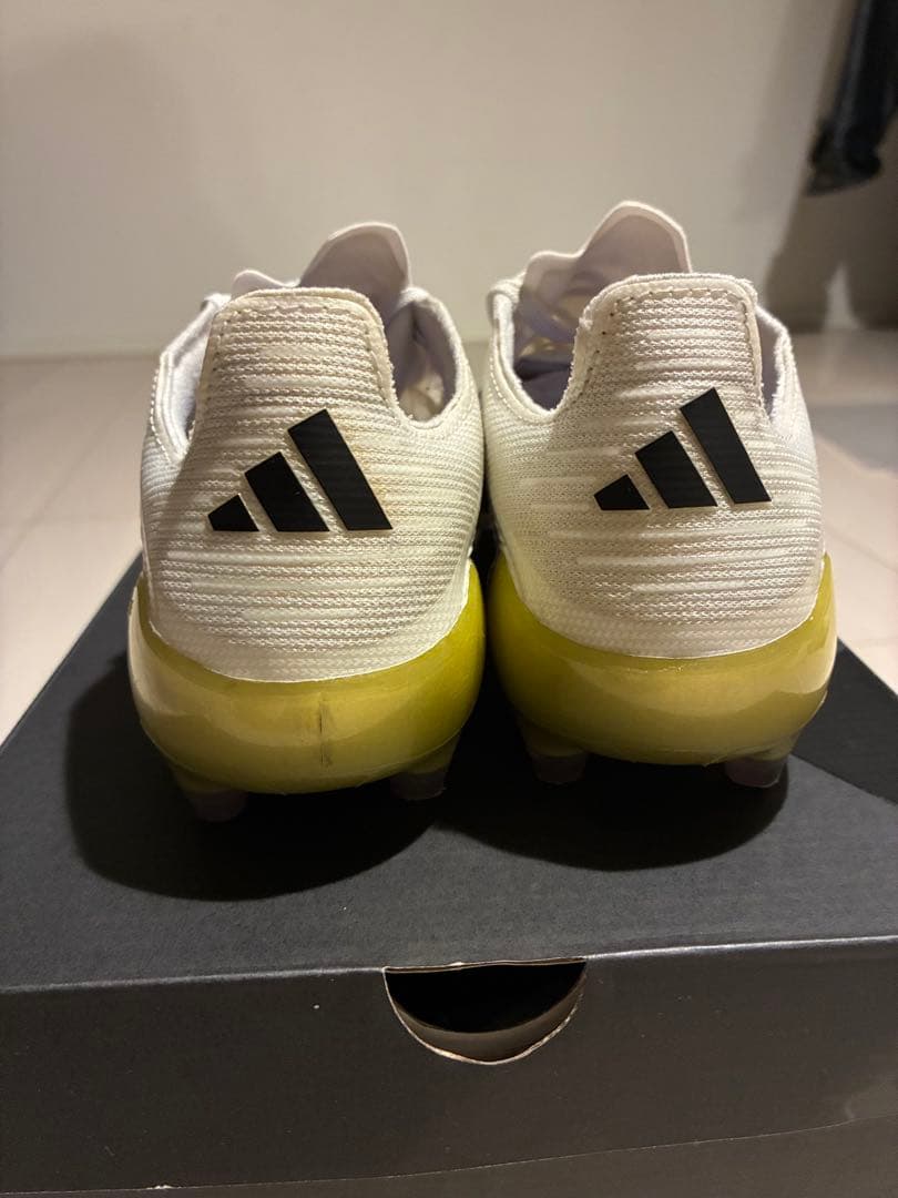 F50 ELITE AG スパイク