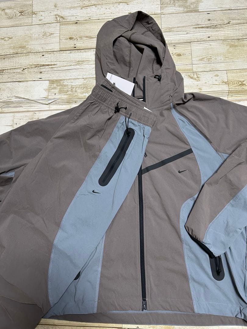 新品未使用 セットアップ NIKETECH COLOR BLOCK Ｌ