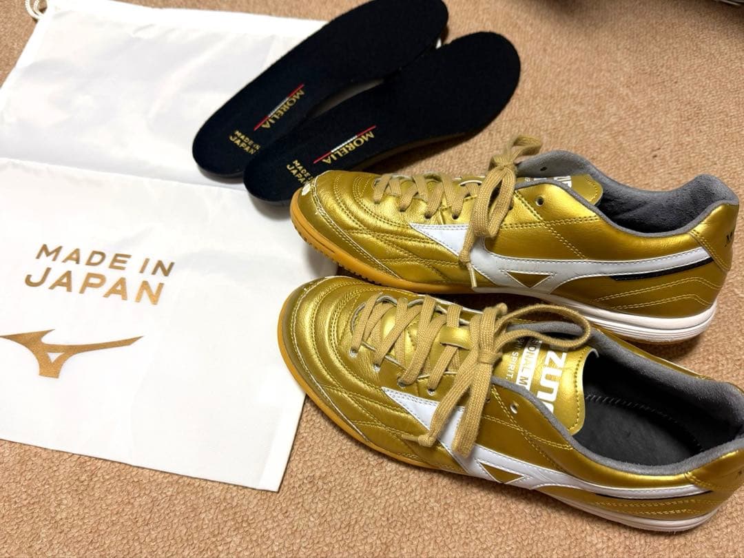 【限定品】フットサル￼シューズミズノMoreliaUL Japan inゴールド